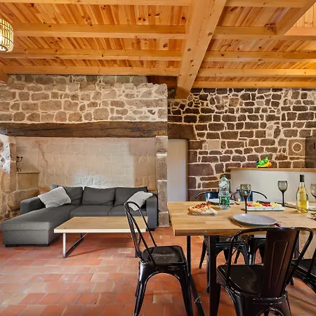 Holiday home Maison La Tour A *